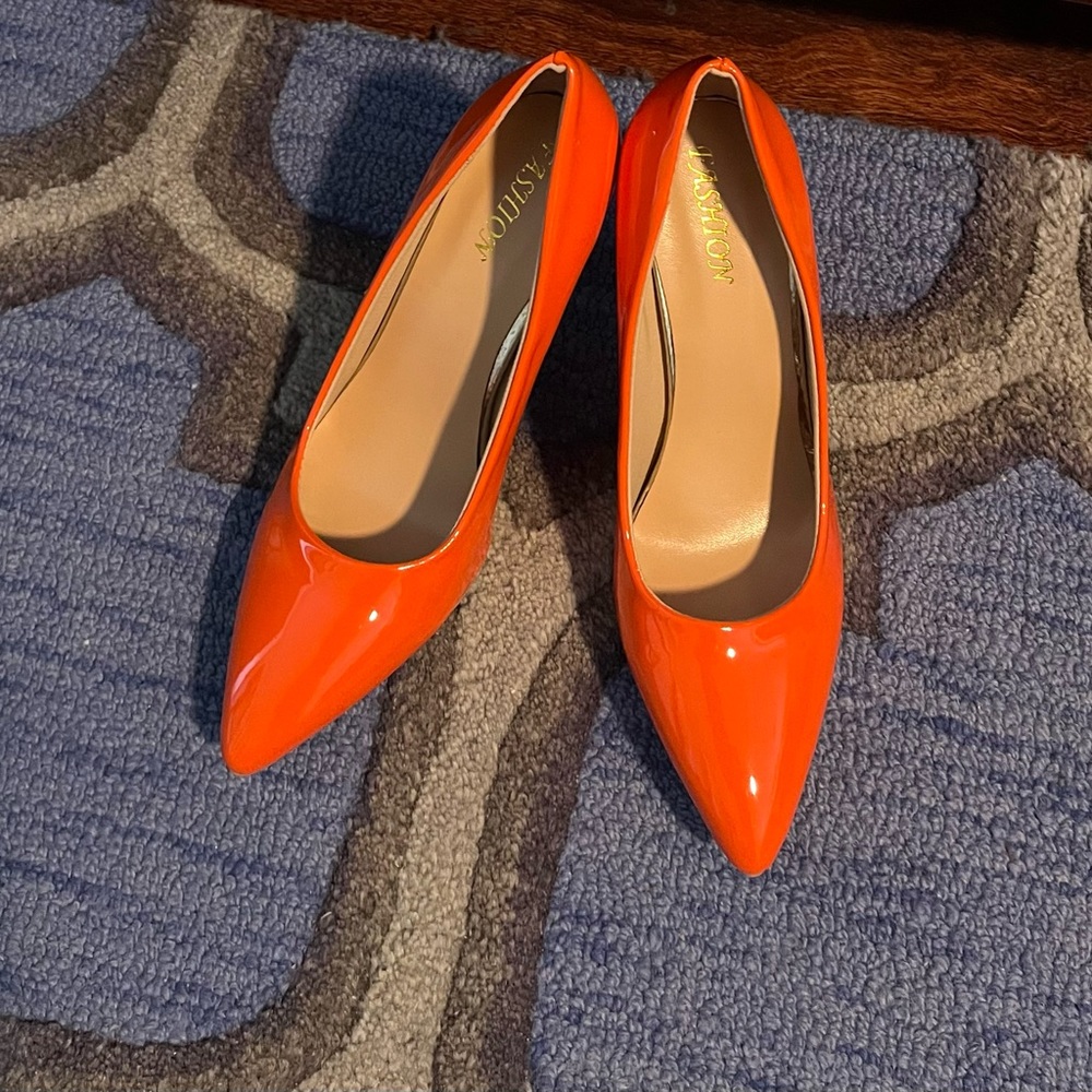 Beautiful dress and shoes - Picture 6 of 6